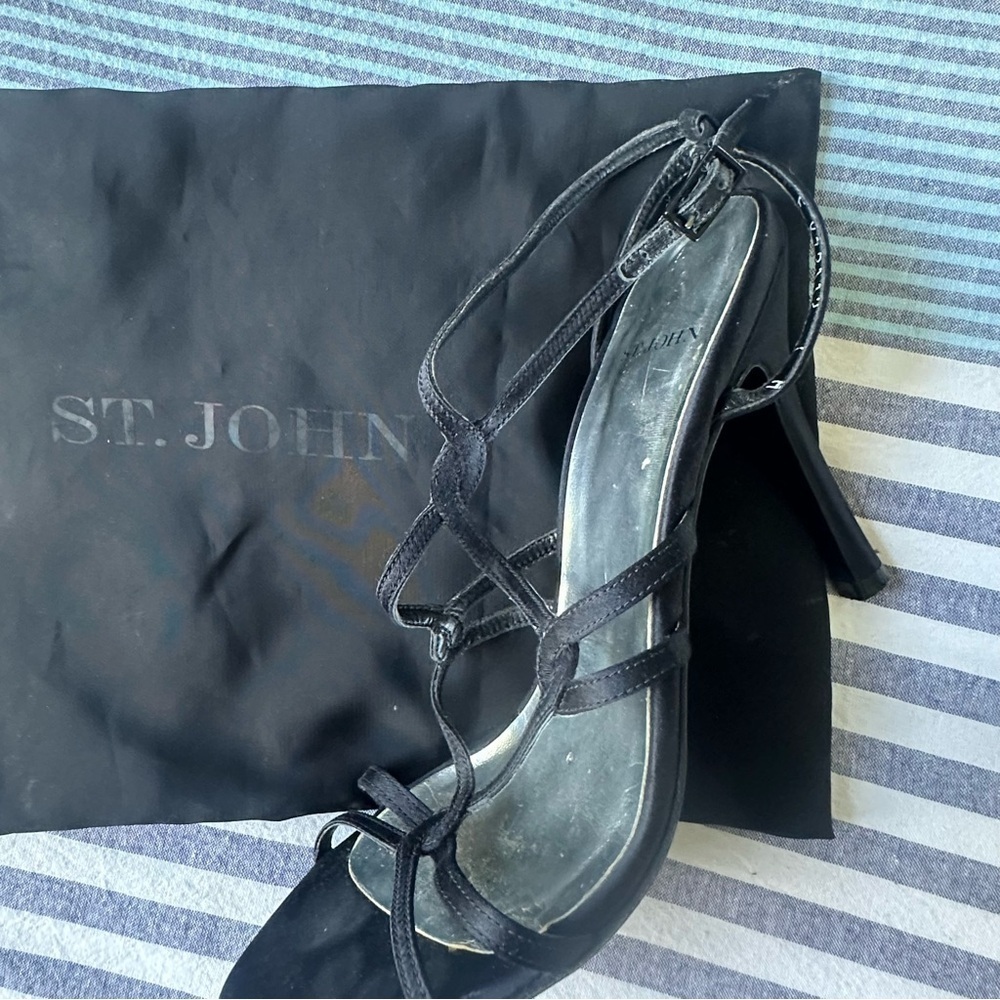 St. John heels size 7 - Picture 4 of 13